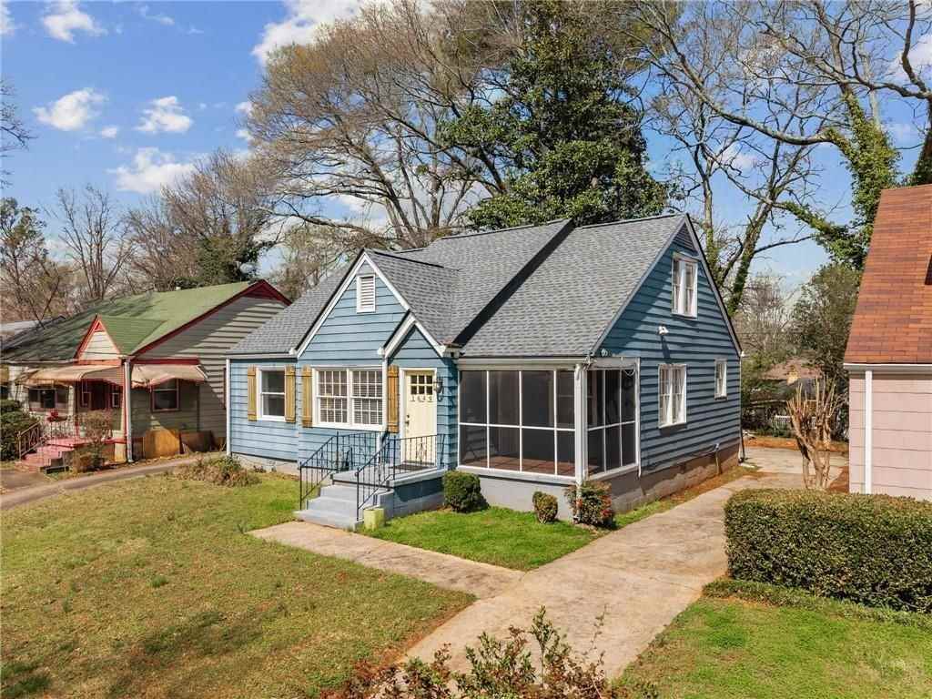 1649 Beecher St Sw - Photo 3 of 34