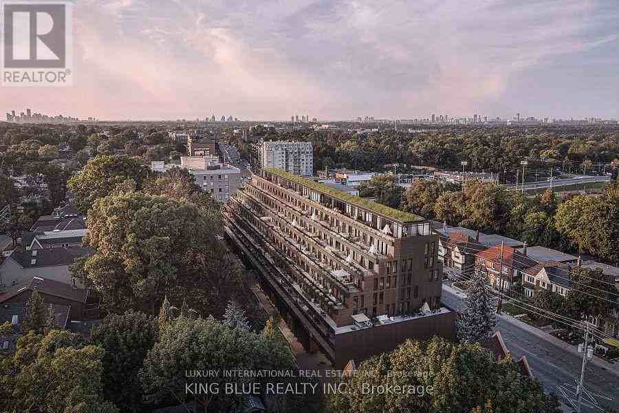 1720 Bayview Avenue #703 - Photo 6 of 8