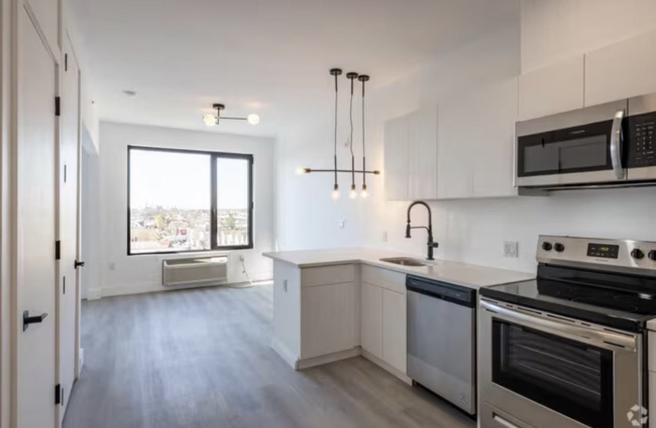 925 East Jersey Street #234 - Photo 3 of 8