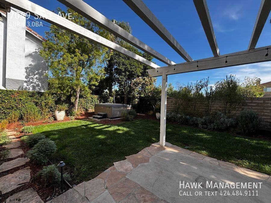 7049 Sale Ave - Photo 5 of 38