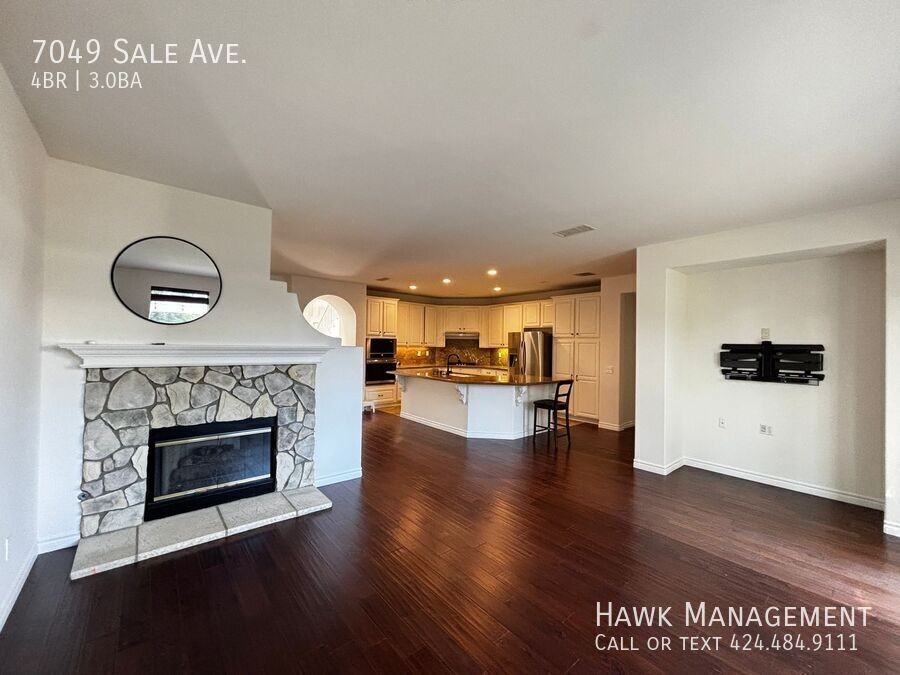 7049 Sale Ave - Photo 6 of 36