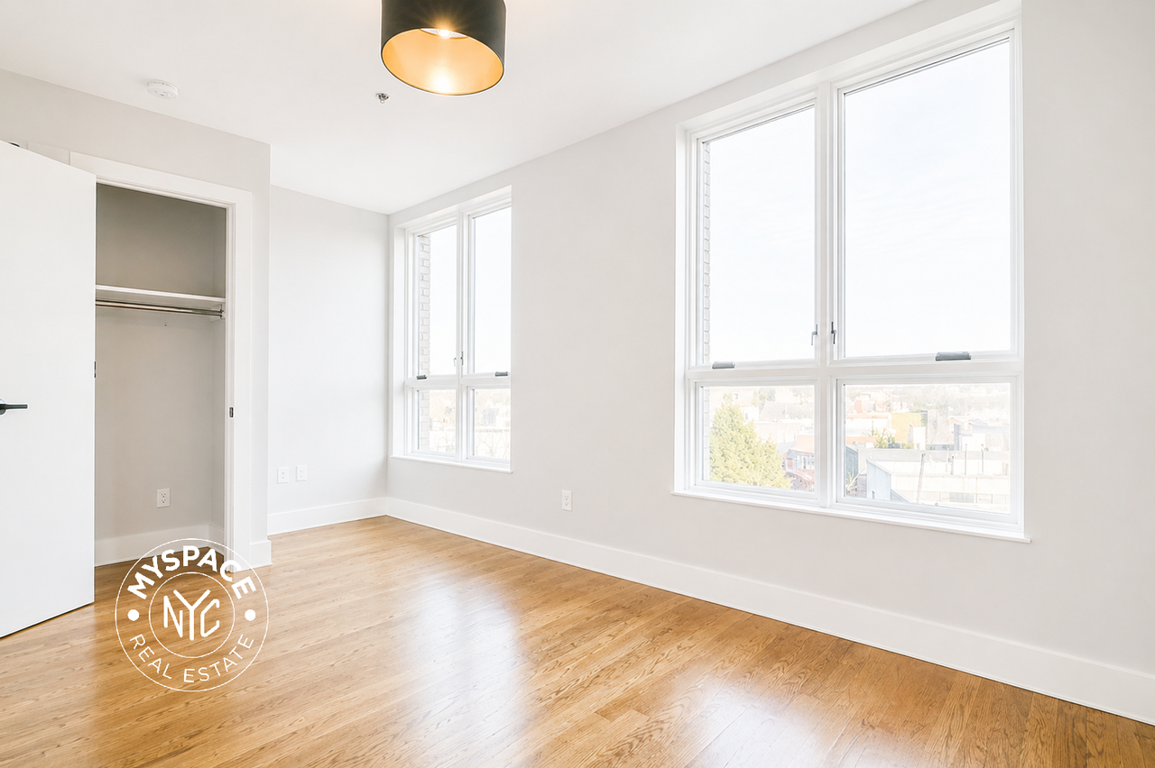 680 E 21st St #6A - Photo 3 of 9