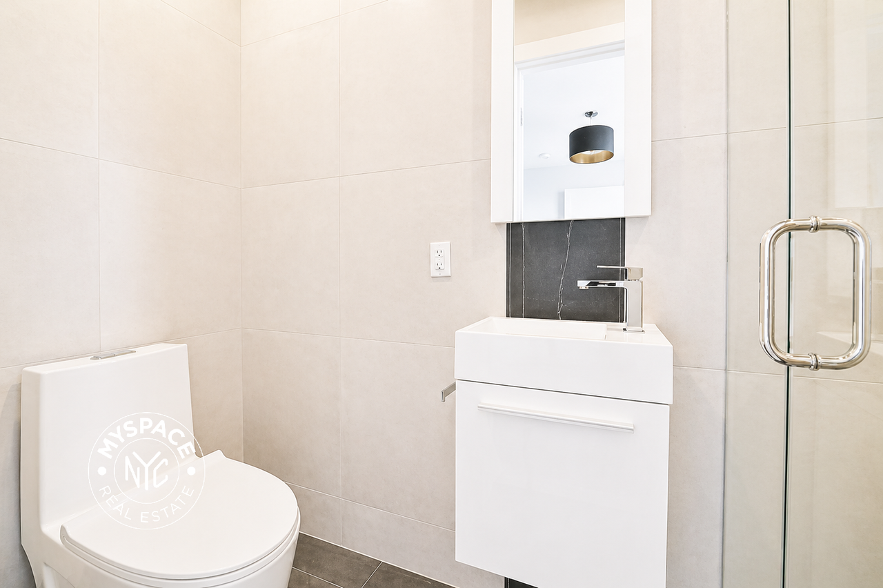 680 E 21st St #6A - Photo 7 of 9