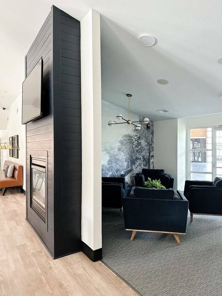 Campus Court Lexington - Photo 5 of 50