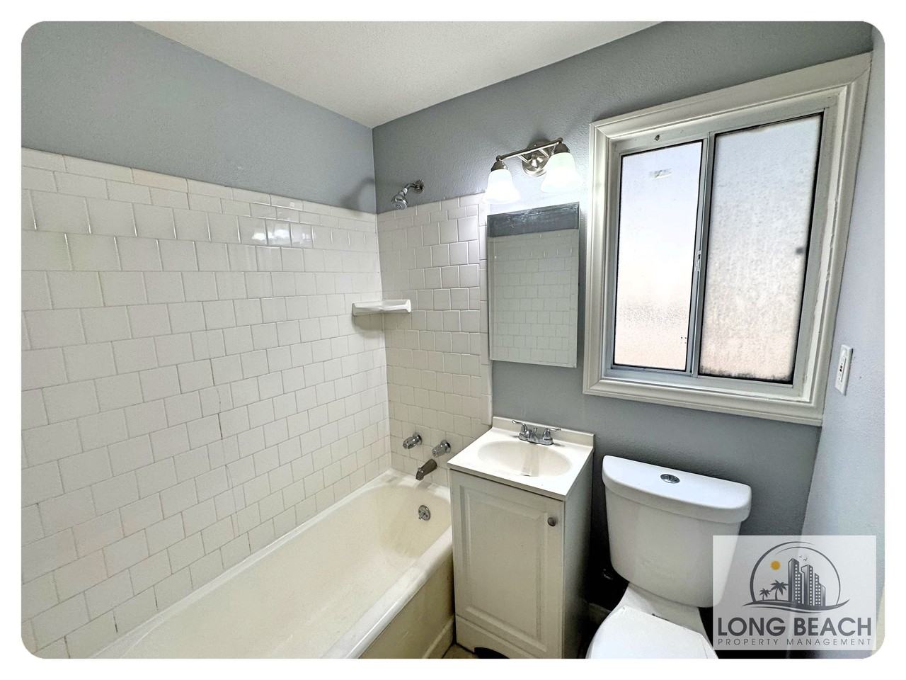 1119 East 4th Street #F - Photo 2 of 6