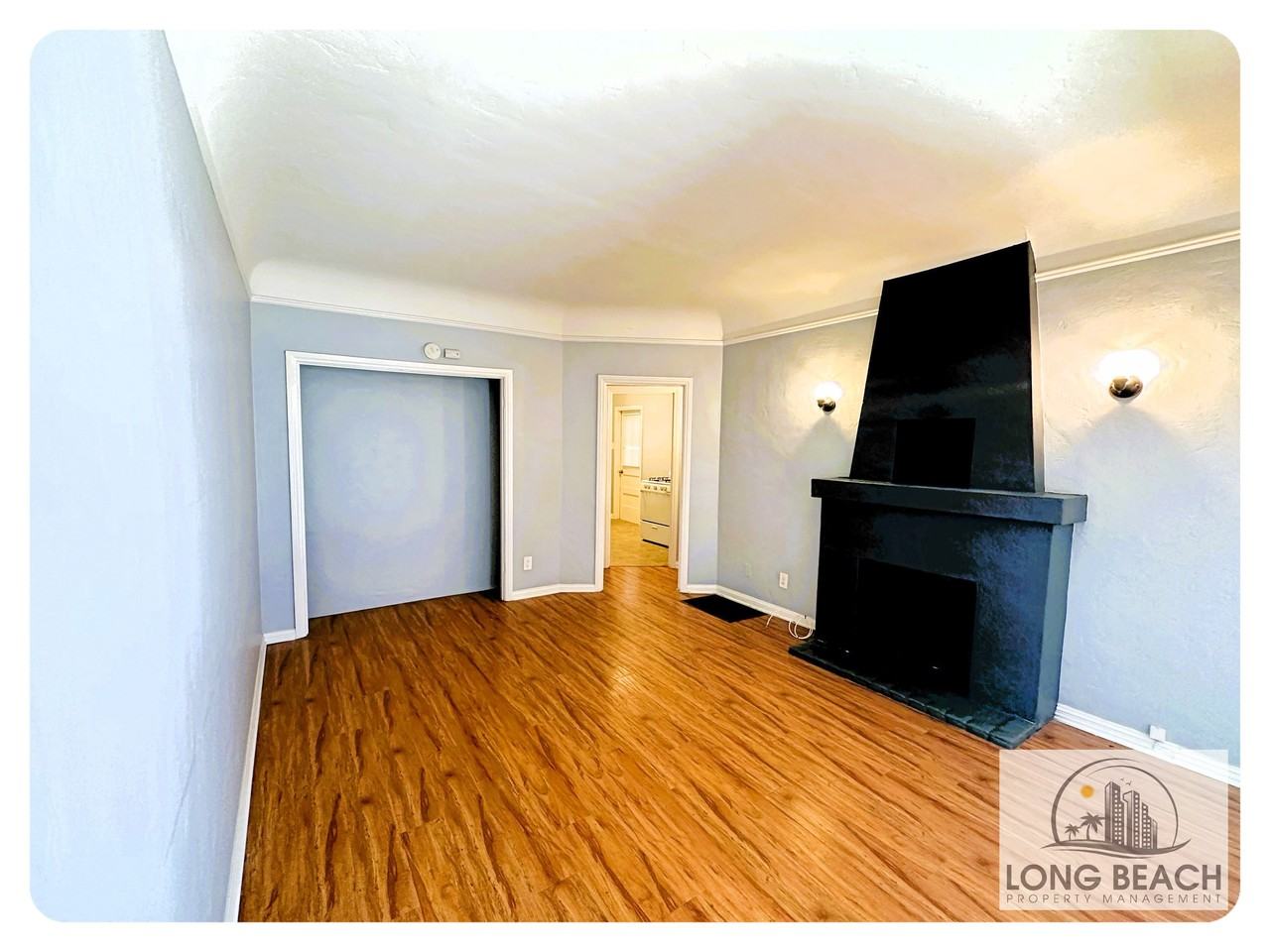 1119 East 4th Street #F - Photo 5 of 6