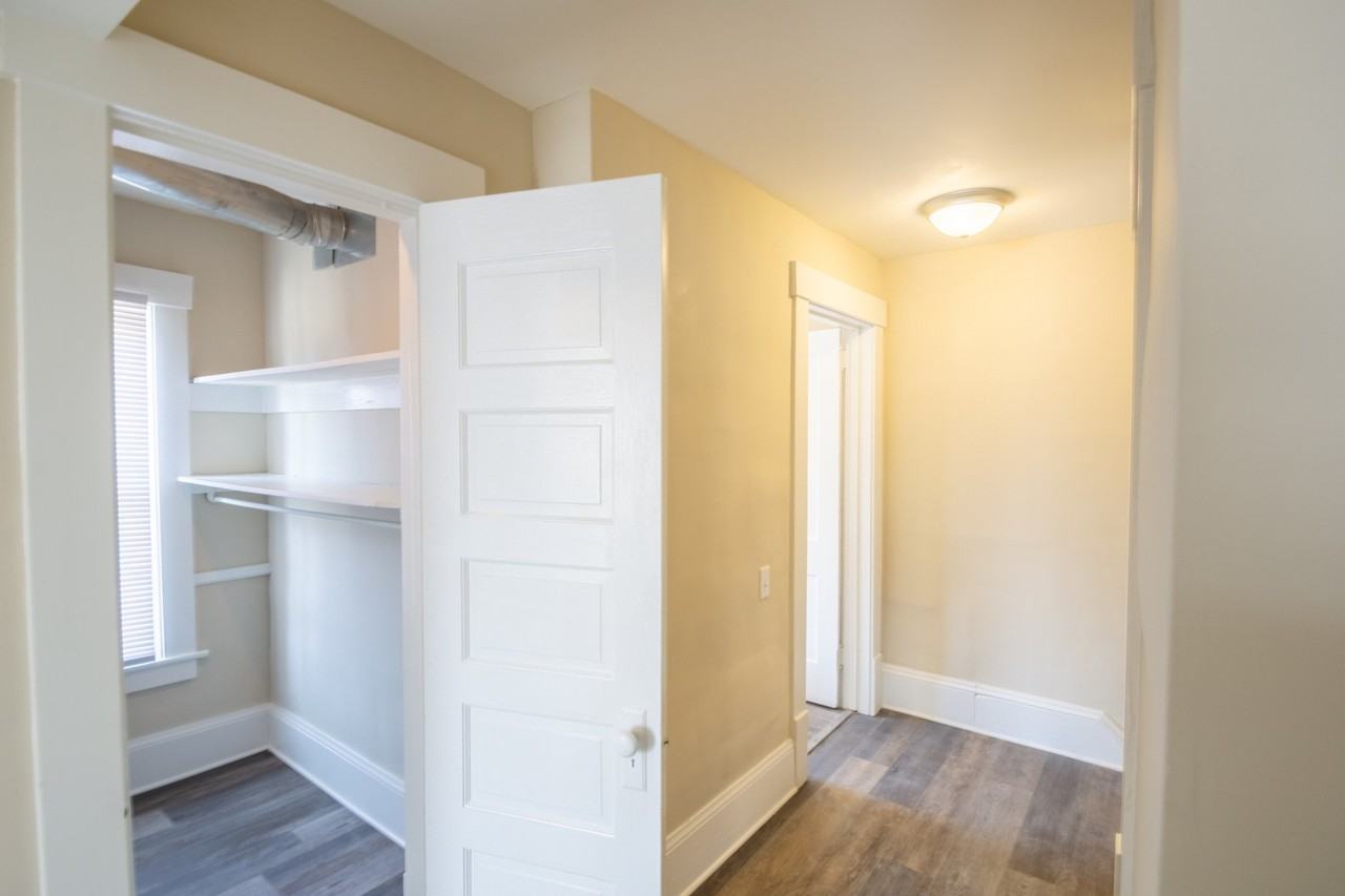 37735 Vine St - Photo 5 of 19