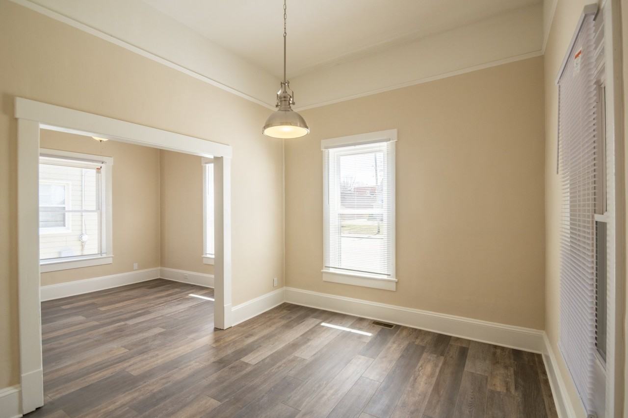 37735 Vine St - Photo 6 of 19