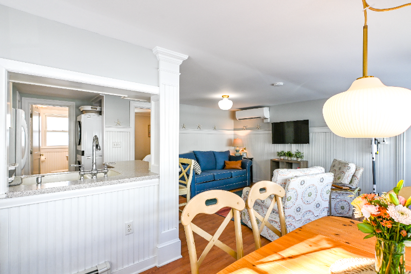 8 Pine Tree Ave - Photo 2 of 19