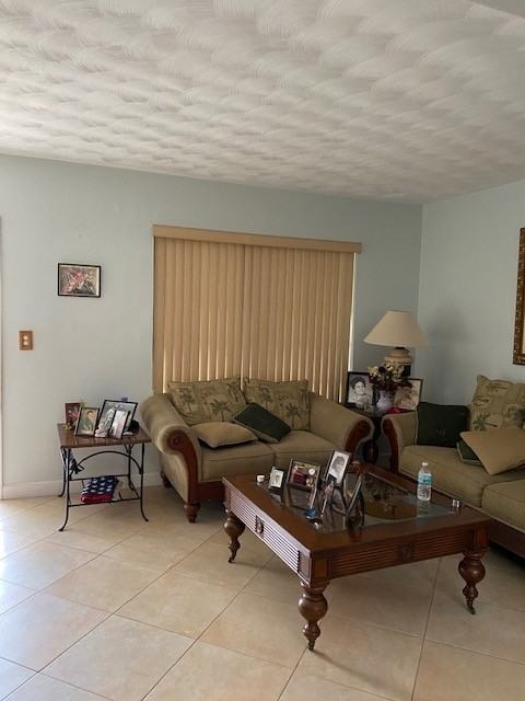 3020 Nw 90th St - Photo 2 of 10