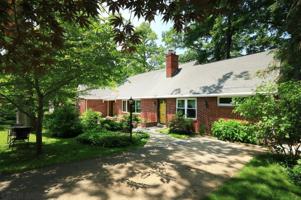 featured image of 635 W Nittany Ave