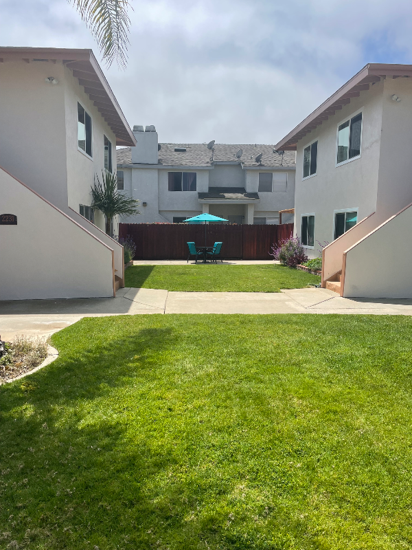 2231 Canyon Dr - Photo 6 of 20