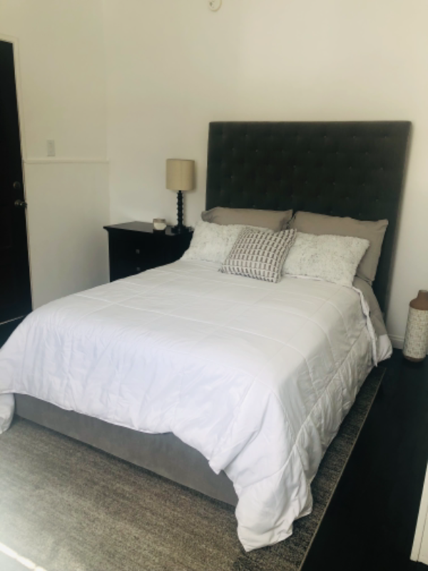 867 W 9th St - Photo 4 of 12