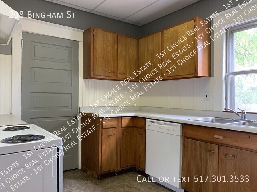 208 S Bingham St - Photo 4 of 19