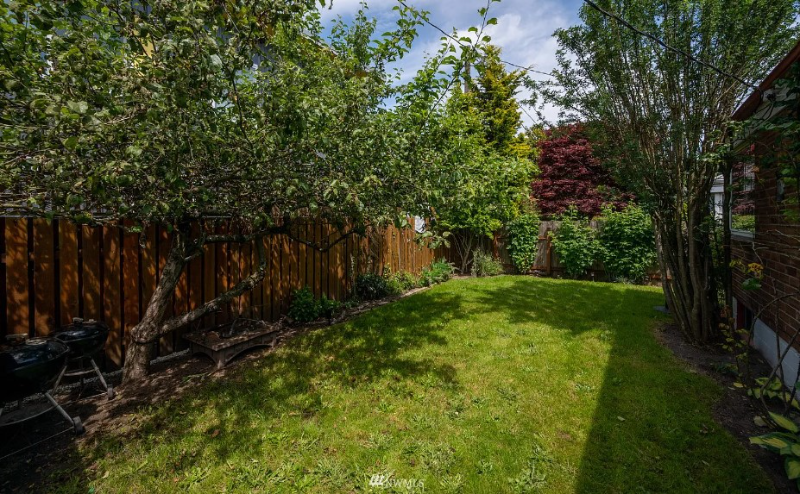 5004 8th Ave Nw - Photo 4 of 12