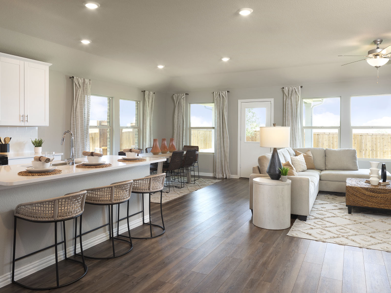 3412 Riviera Ct - Photo 2 of 12