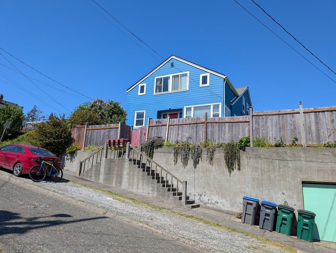 1208 10th St - Photo 2 of 21