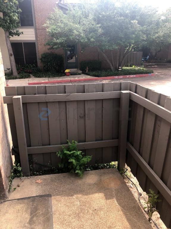 334 W Harwood Rd #A - Photo 3 of 28