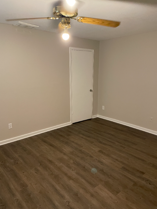 3230 Meadowlark Ln Nw - Photo 2 of 13