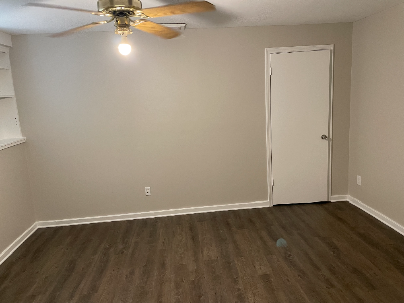 3230 Meadowlark Ln Nw - Photo 4 of 13