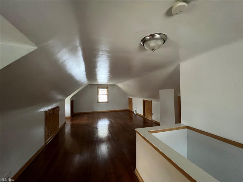 295 Grand Blvd - Photo 6 of 13