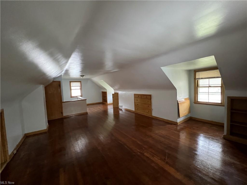 295 Grand Blvd - Photo 7 of 13