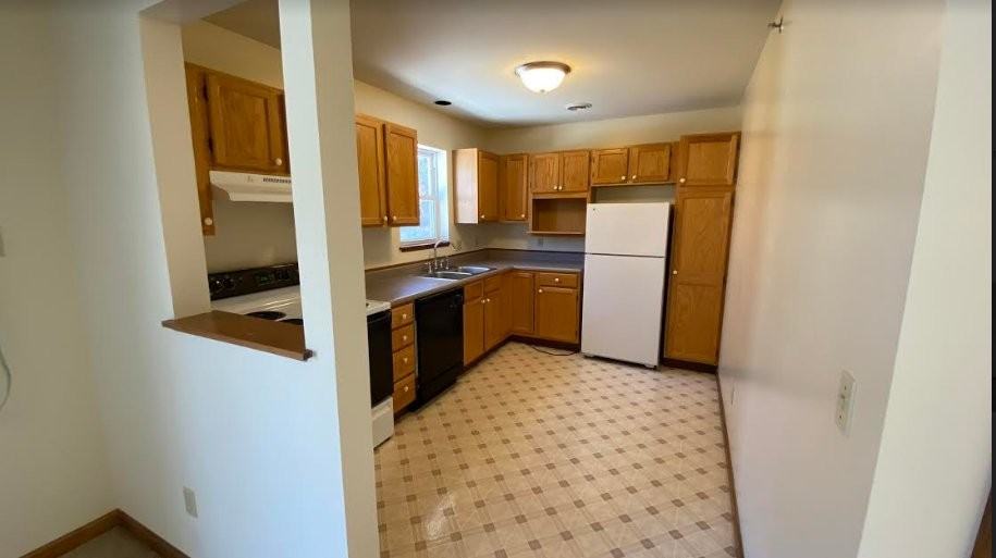 1941 Western Ave #1008 - Photo 2 of 11