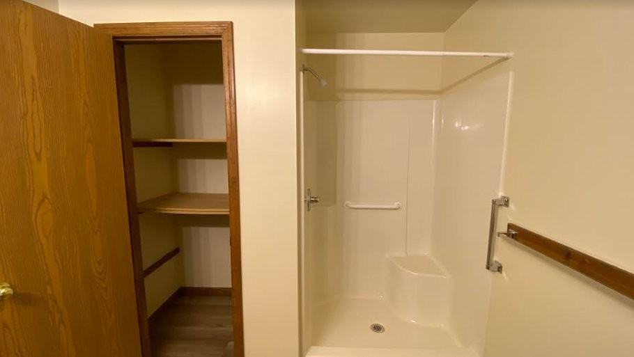 1941 Western Ave #1008 - Photo 7 of 11