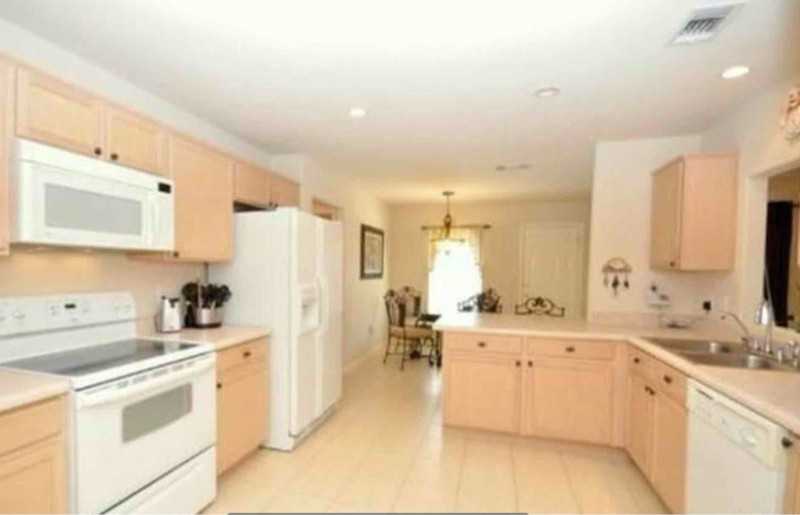 9008 Gainsborough Dr - Photo 4 of 24