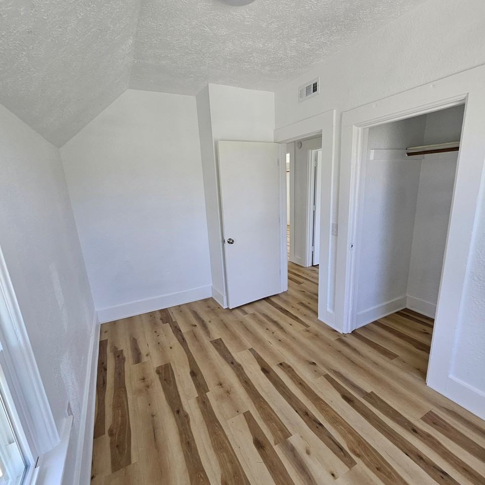 1351 7th Ave - Photo 5 of 13
