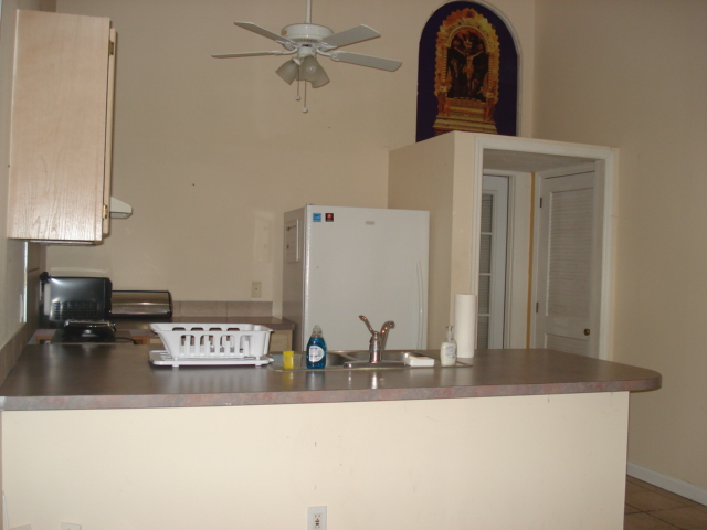 8 Bay Ave - Photo 6 of 8