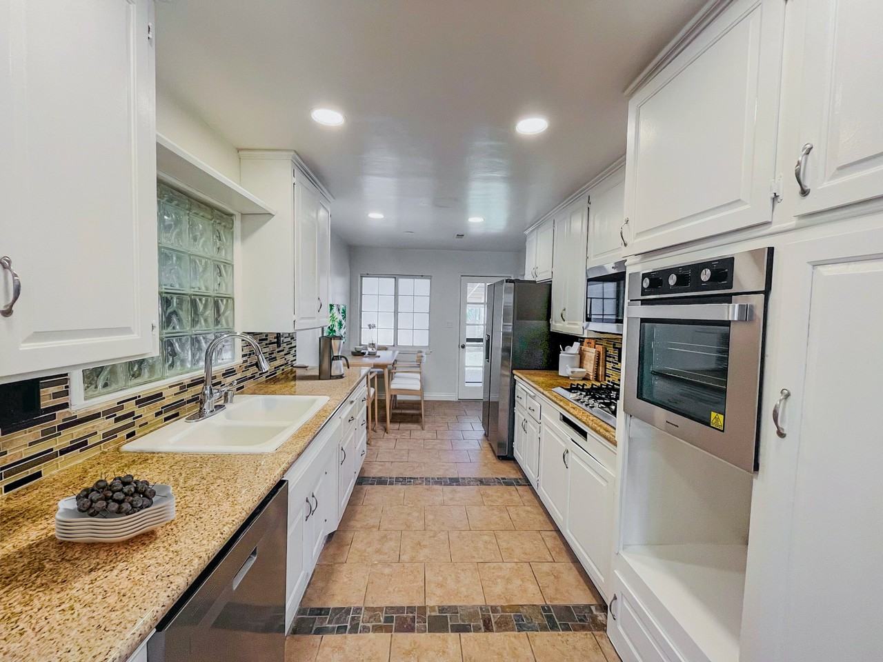 1420 Central Ave #MAIN - Photo 3 of 8