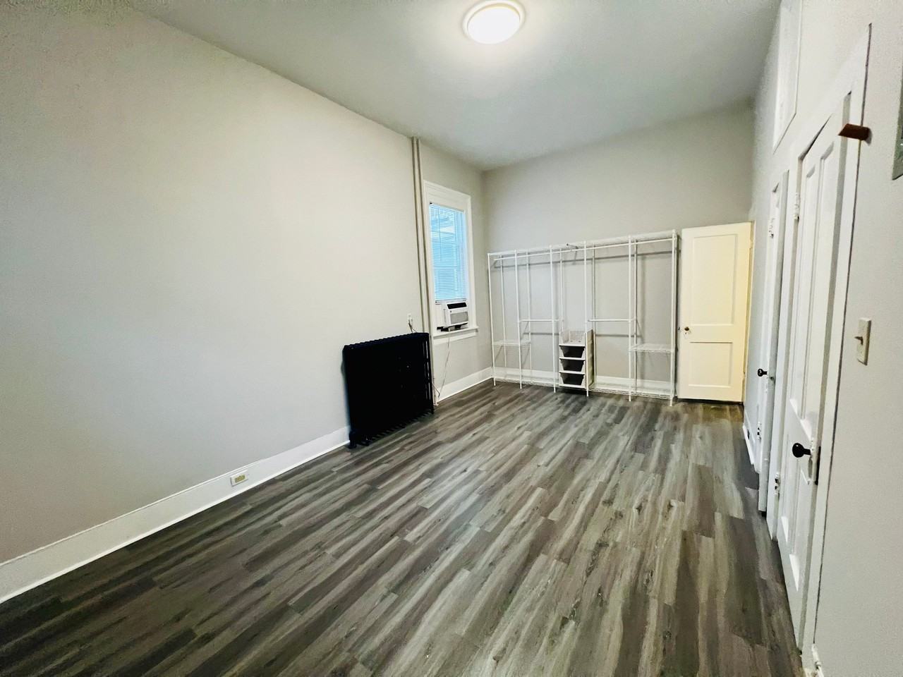 503 Hanover St #6 - Photo 6 of 14