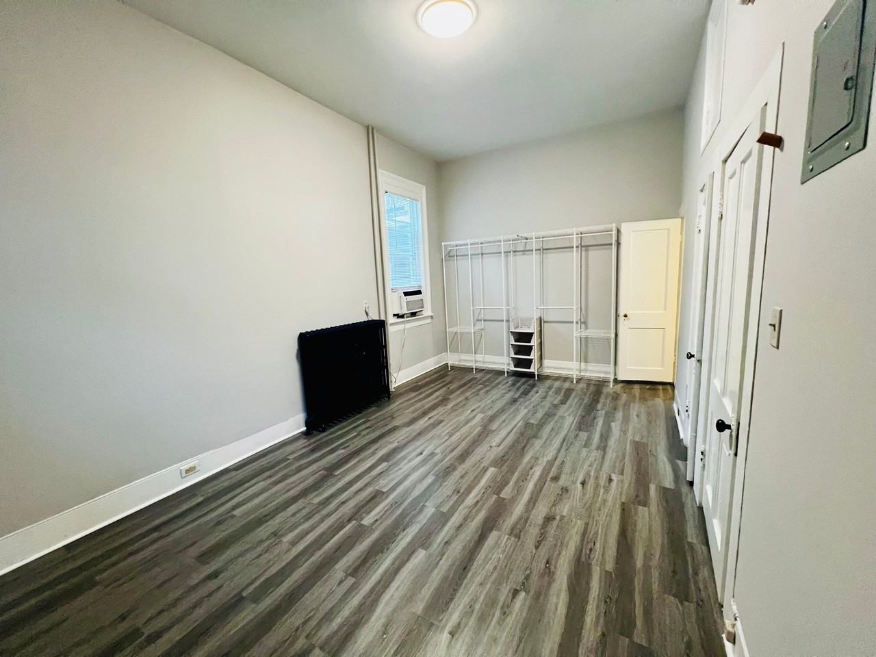 503 Hanover St #6 - Photo 7 of 14