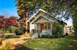 featured image of 919 N Lawrence St #1