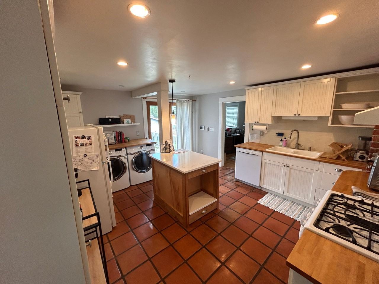 919 N Lawrence St #1 - Photo 4 of 15