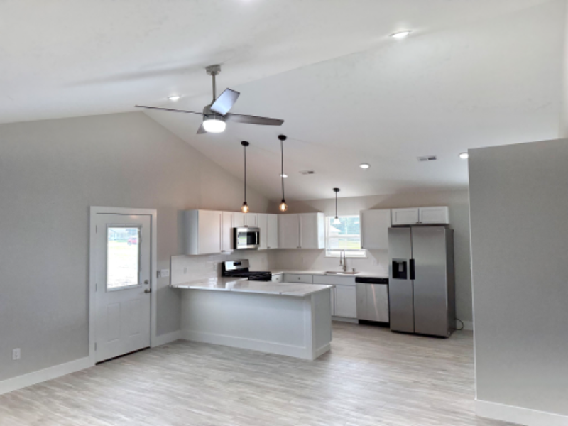 1962 W Cadmus Rd - Photo 4 of 10