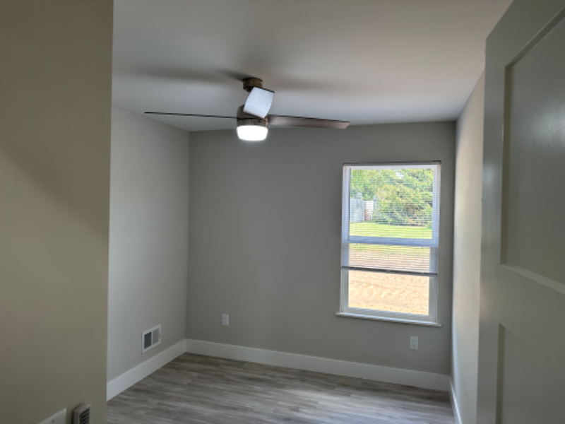 1962 W Cadmus Rd - Photo 7 of 10