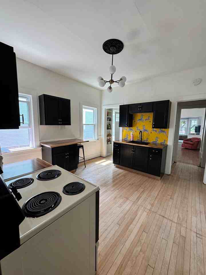 2970 N Murray Ave - Photo 2 of 4