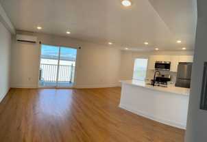 703 Monona Ave - Photo 1 of 1