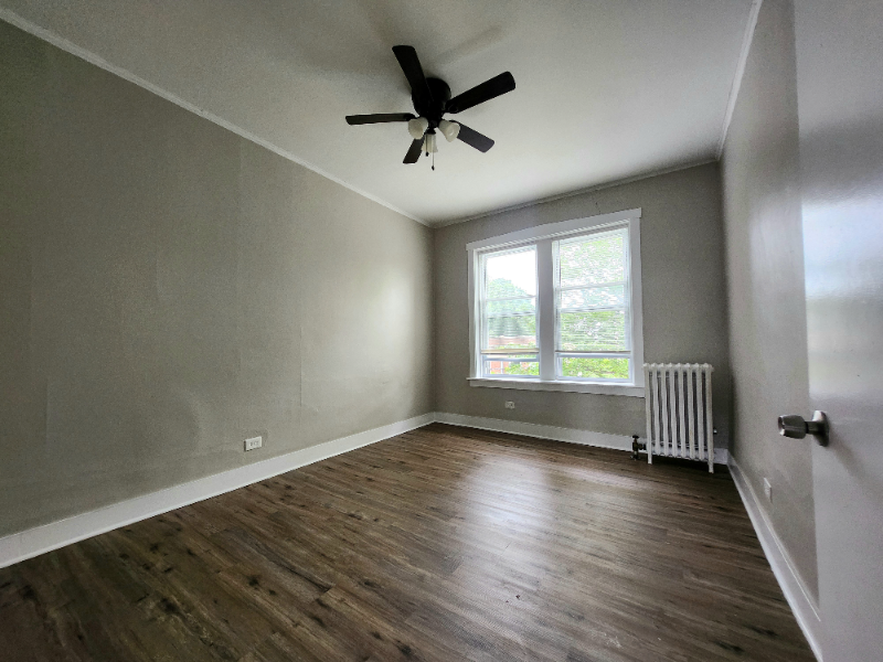 7848 S Burnham Ave #2N - Photo 6 of 11