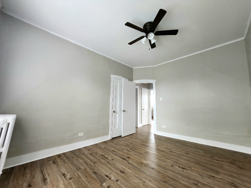 7848 S Burnham Ave #2N - Photo 7 of 11