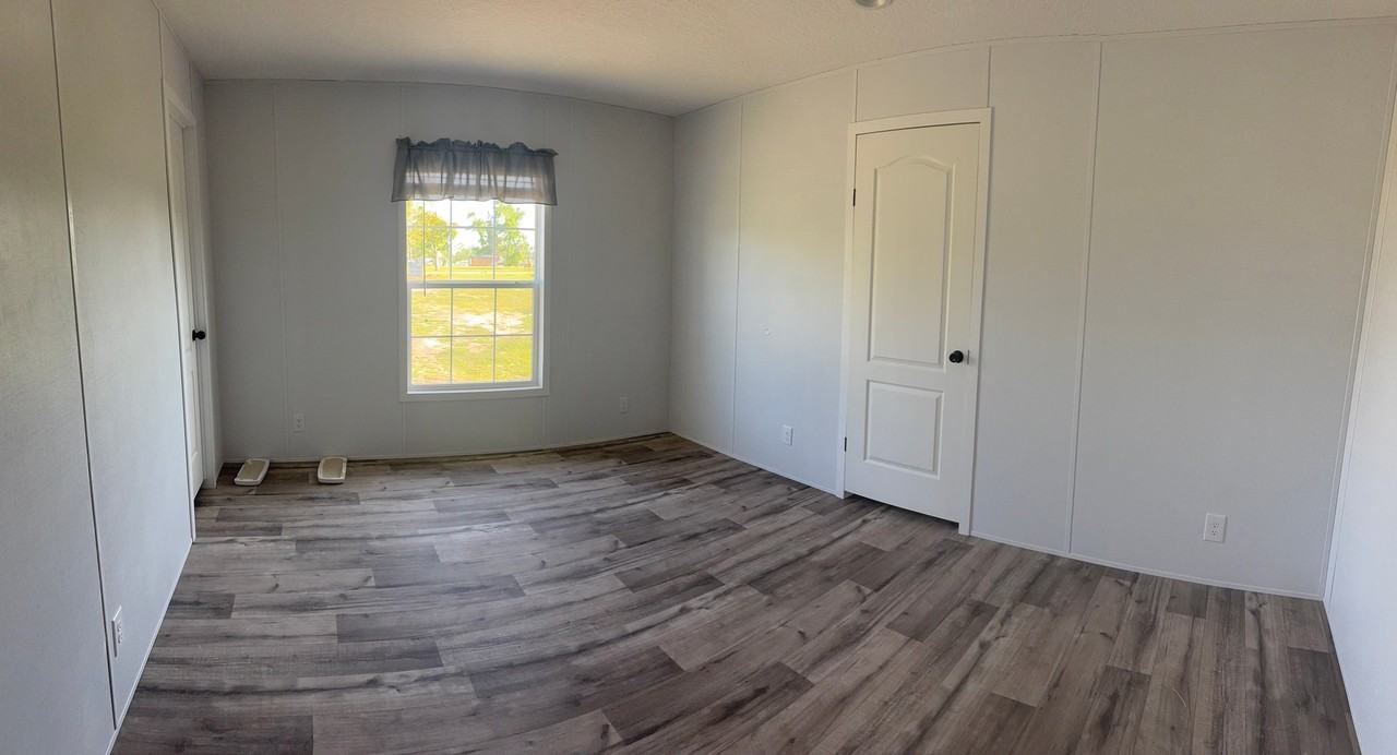 211 Little Ave W - Photo 2 of 8
