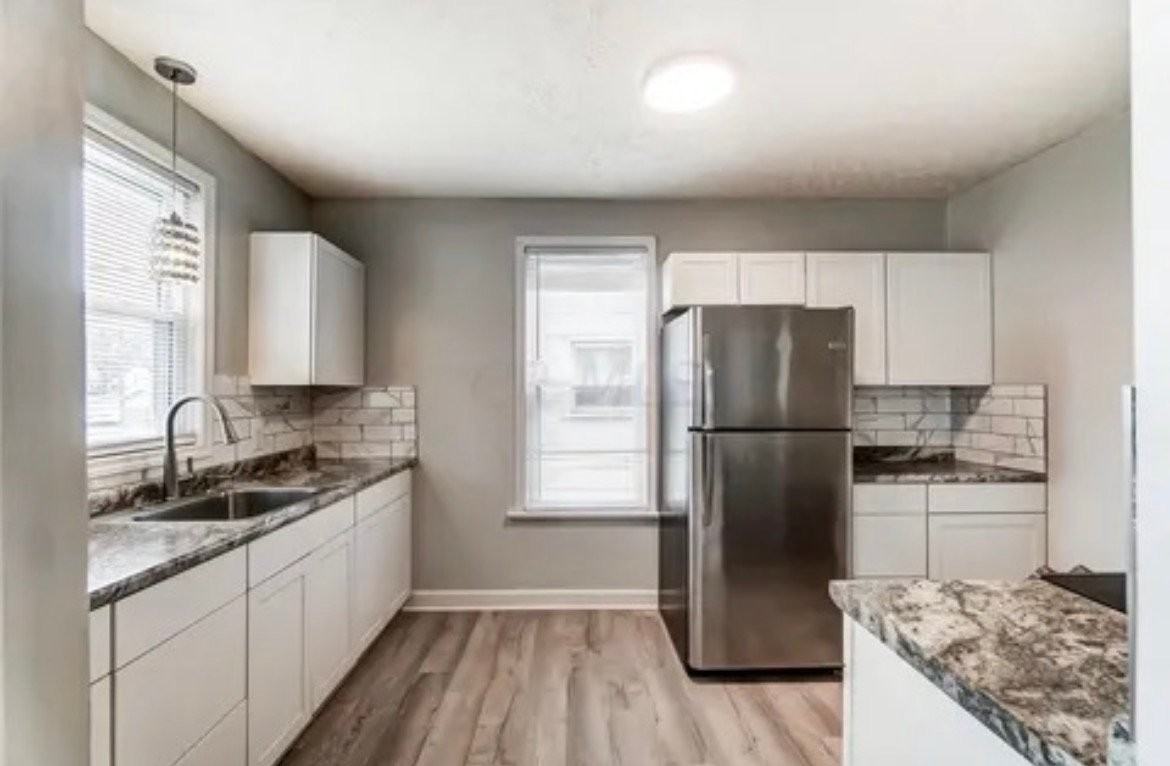 402 S Richardson Ave - Photo 6 of 10