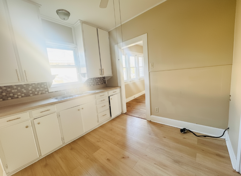 1835 Willow St - Photo 2 of 6