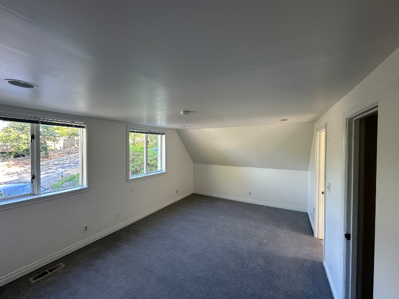 5603 30th Ave Sw - Photo 2 of 9