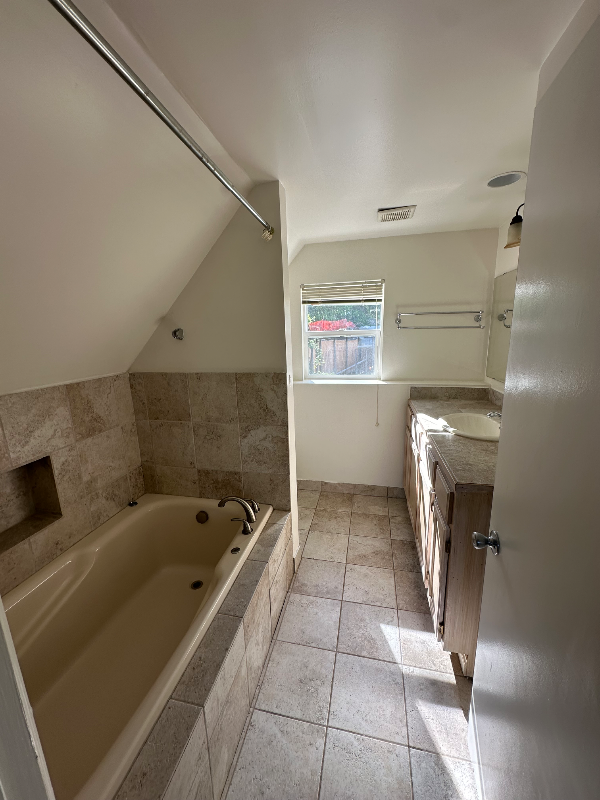 5603 30th Ave Sw - Photo 5 of 9