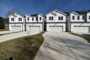174 W Allen St - Photo 1 of 1