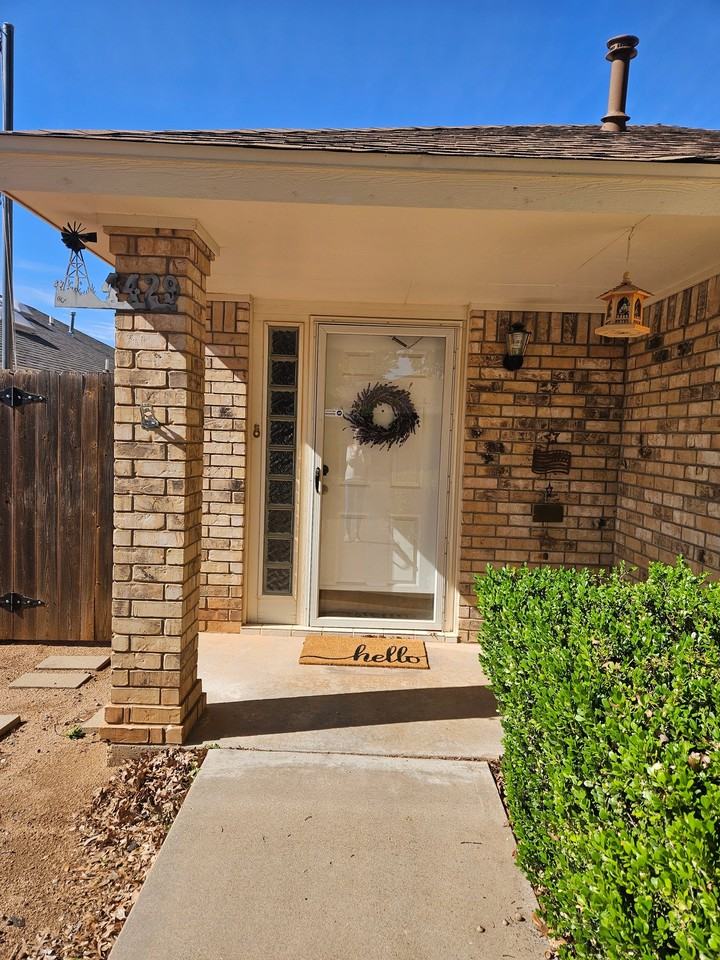 4429 White Ash Ln - Photo 2 of 24