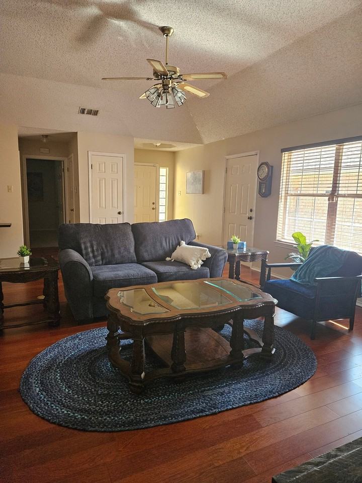 4429 White Ash Ln - Photo 4 of 24